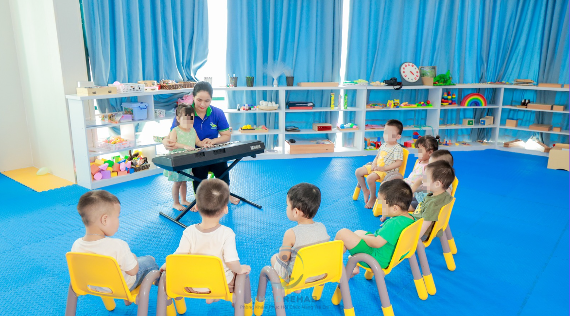 Trị Liệu Nhóm