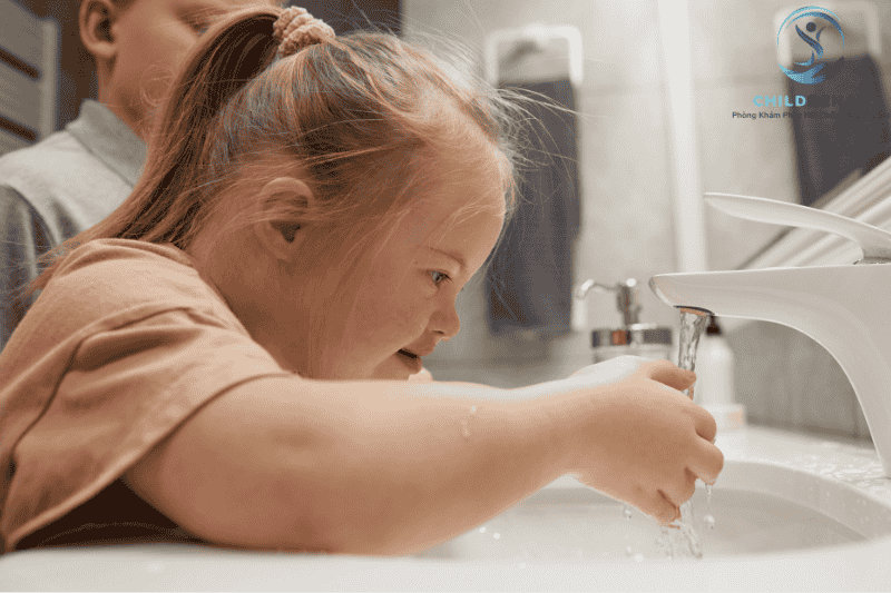 Vận Động Trị Liệu Cho Trẻ Down: Lộ Trình Phù Hợp 2026 | ChildRehab