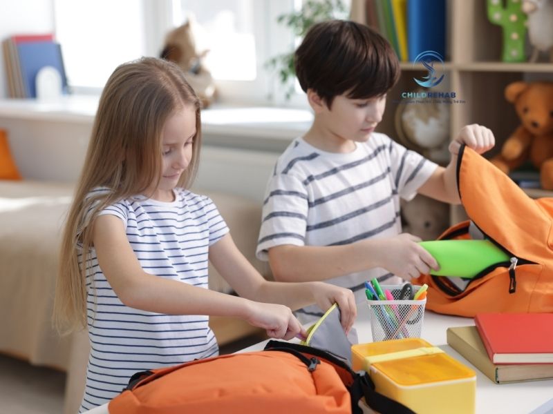 Trị Liệu Nhóm Chuẩn Bị Kỹ Năng Trước Khi Đi Học 2026 | ChildRehab