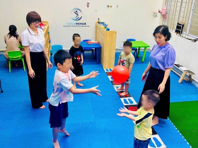 Dấu Hiệu Trẻ ĐANG Tiến Bộ Trong Trị Liệu Nhóm 2026 | ChildRehab