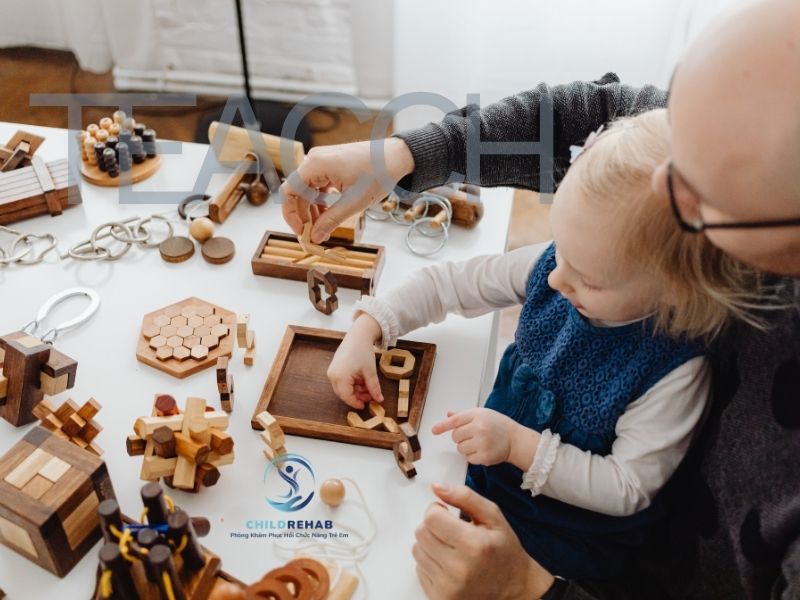 Trung Tâm Liệu Pháp TEACCH Uy Tín Cho Trẻ Tự Kỷ 2026 | ChildRehab