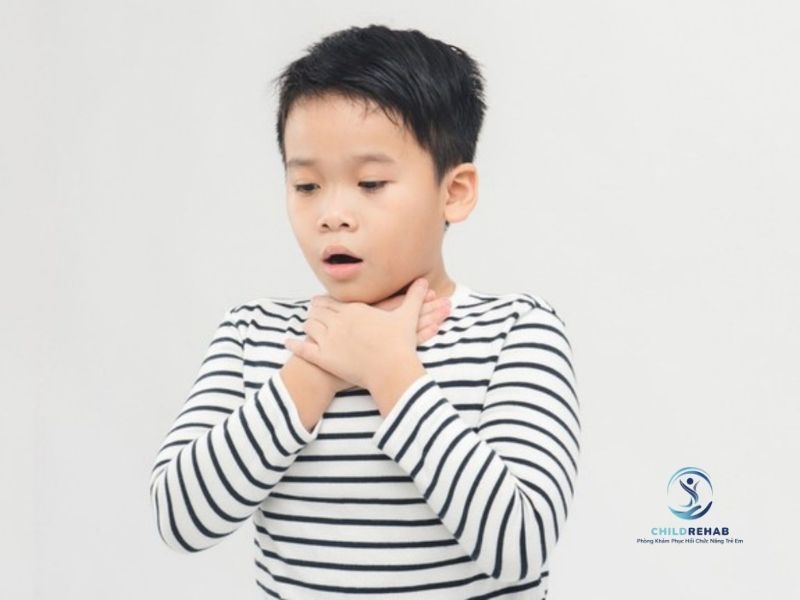 Trẻ Thở Rít, Thở Co Lõm Ngực Cần Làm Gì? 2026 | ChildRehab