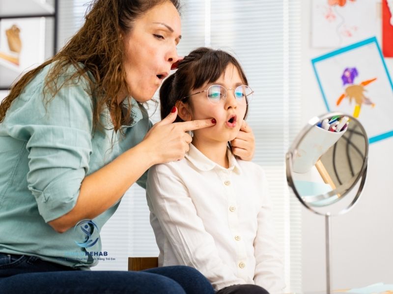 Một Buổi Trị Liệu TEACCH Diễn Ra Như Thế Nào? 2026 | ChildRehab