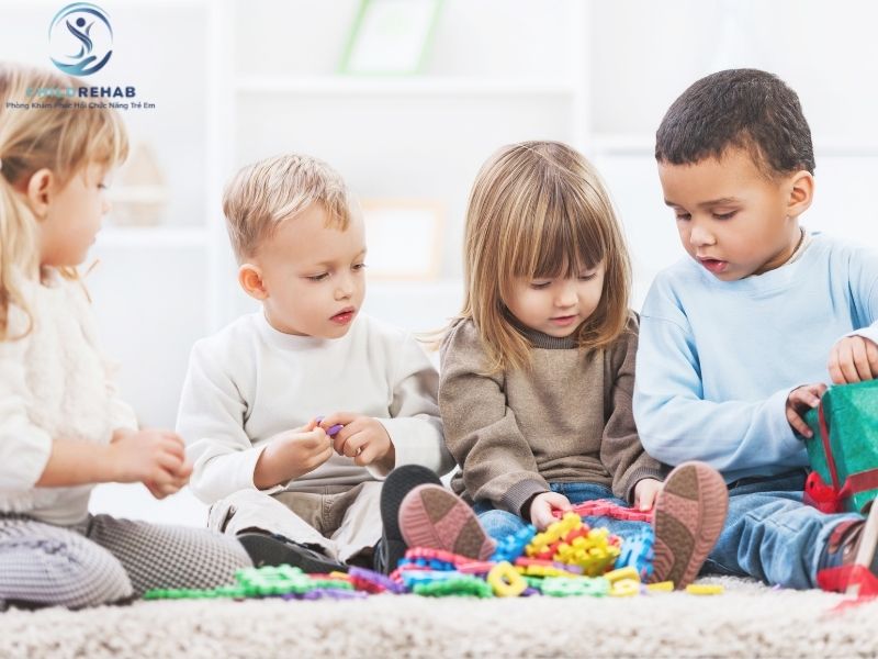 Trẻ Vụng Về, Hay Làm Rơi Đồ 2026 | ChildRehab