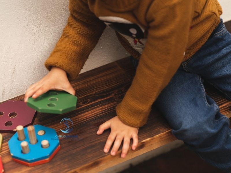 Phụ Huynh Có Thể Áp Dụng Floortime Tại Nhà Không? 2026 | ChildRehab