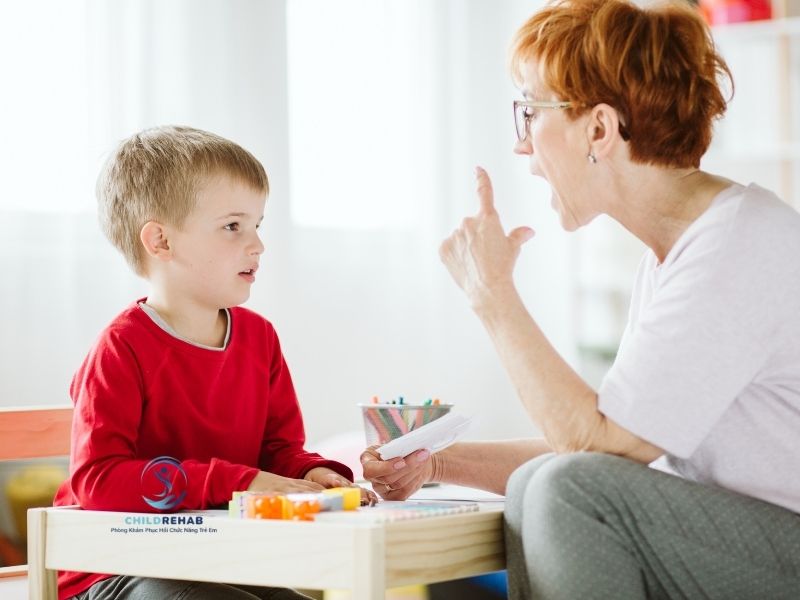 Bao Lâu Trẻ Tiến Bộ Khi Học Âm Ngữ Trị Liệu? 2026 | ChildRehab