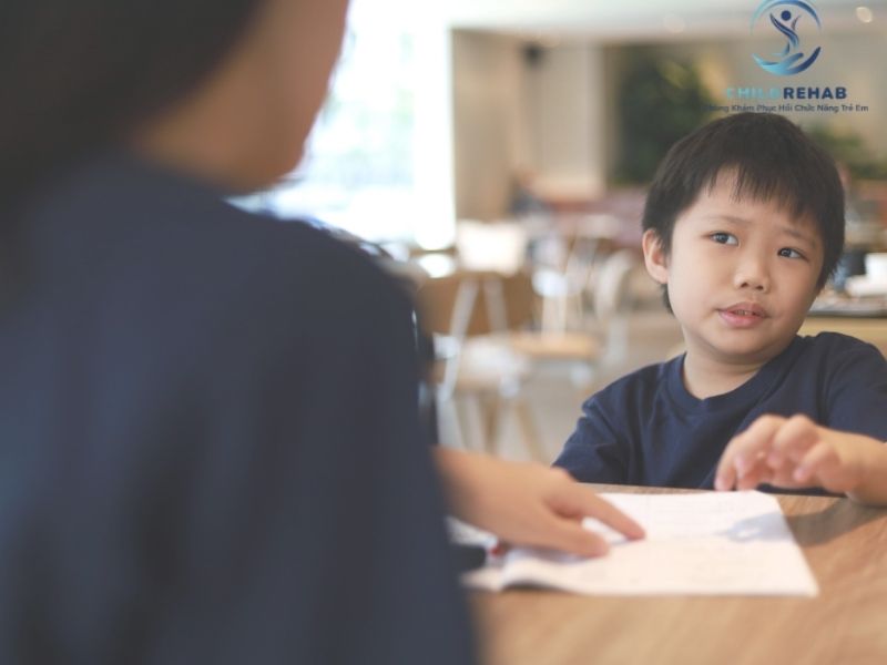 Trẻ Khó Hiểu Câu Hỏi Dài 2026 | ChildRehab