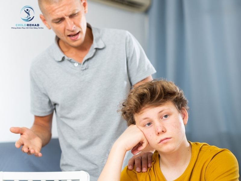 Sai Lầm Khi Cha Mẹ Ép Trẻ Phải Hòa Nhập 2026 | ChildRehab