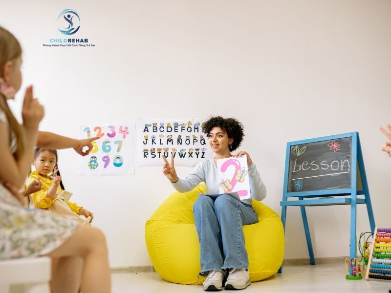 Hoạt Động Trị Liệu Giúp Trẻ Phát Triển Kỹ Năng Xã Hội 2026 | ChildRehab