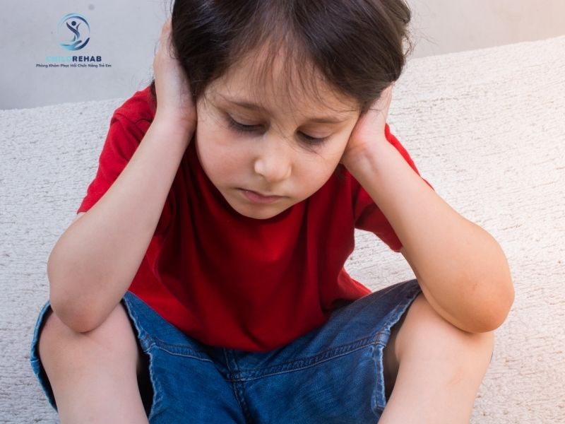 Phân Biệt Rối Loạn Cảm Giác Và Tính Khó Ở Trẻ Nhỏ 2026 | ChildRehab