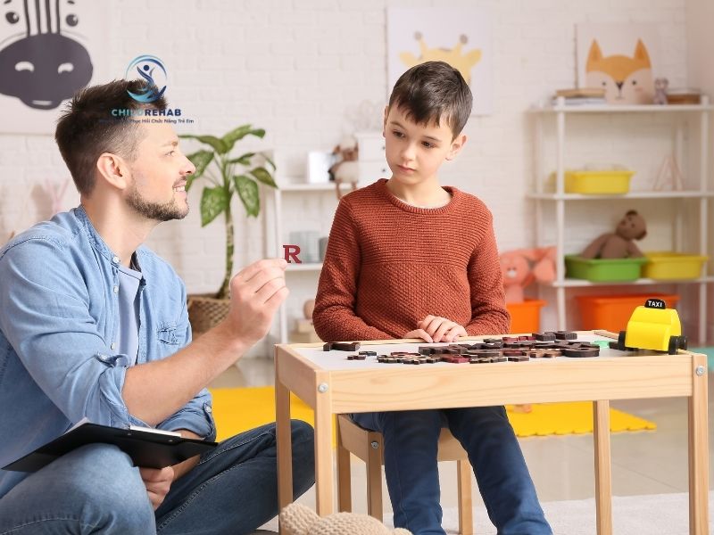 Đánh Giá Khả Năng Giao Tiếp Trước Khi Áp Dụng PECS 2026 | ChildRehab