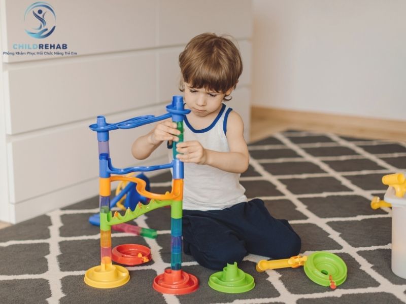 Sai Tư Thế Ở Trẻ 3 Tuổi Có Bình Thường Không? 2026 | ChildRehab