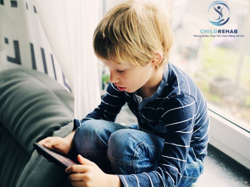 Sai Tư Thế Ở Trẻ 7 Tuổi Có Đáng Lo Không? 2026 | ChildRehab