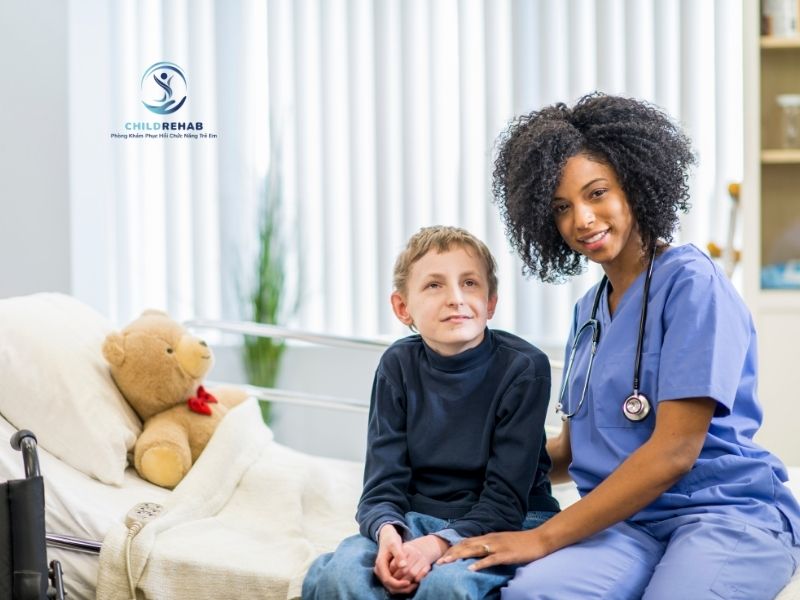 Trẻ Chậm Phát Triển Vận Động Là Gì? Dấu Hiệu Nhận Biết Sớm 2026 | ChildRehab