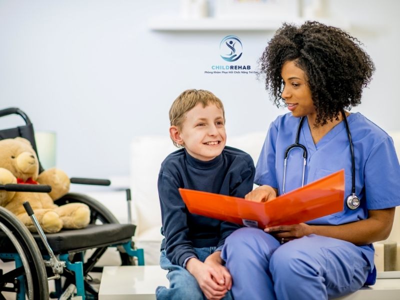 Trẻ Chậm Phát Triển Vận Động Có Tự Khỏi Không? 2026 | ChildRehab
