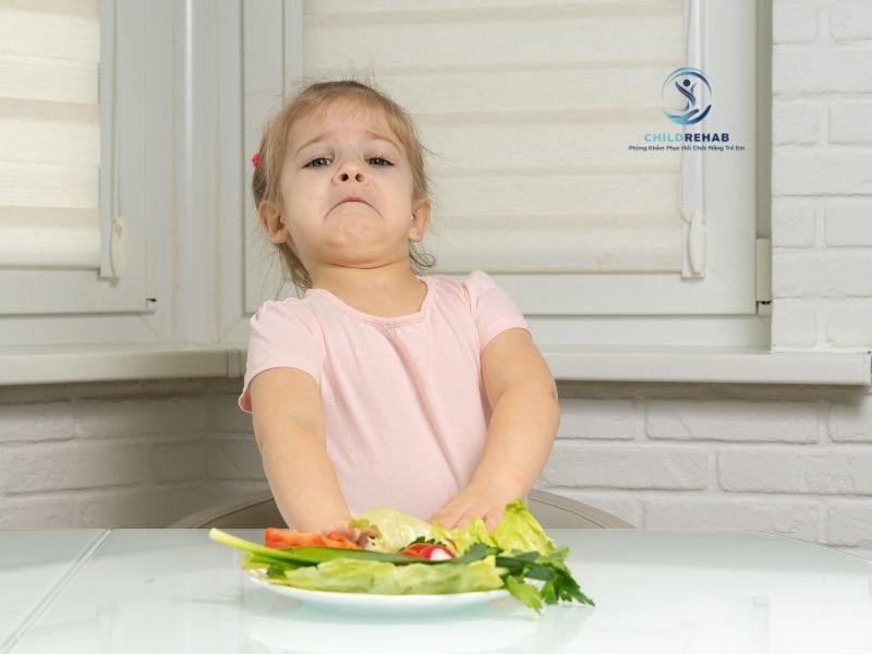 Trẻ Chỉ Nói Từng Từ Có Bình Thường Không? 2026 | ChildRehab