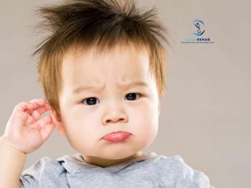Trẻ Ít Phản Ứng Khi Gọi Tên Có Bình Thường Không? 2026 | ChildRehab