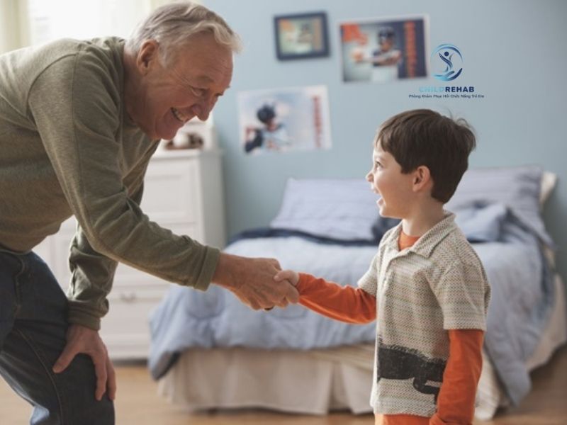 Trẻ Không Biết Chào Hỏi Có Phải Chậm Phát Triển Không? 2026 | ChildRehab
