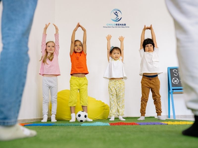 Bài Tập Cho Trẻ Kém Thăng Bằng Tại Nhà 2026 | ChildRehab