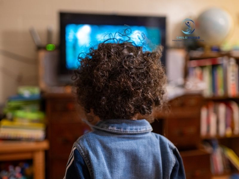 Làm Sao Để Giảm Màn Hình Mà Không Khiến Trẻ Phản Kháng Quá Mức? 2026 | ChildRehab