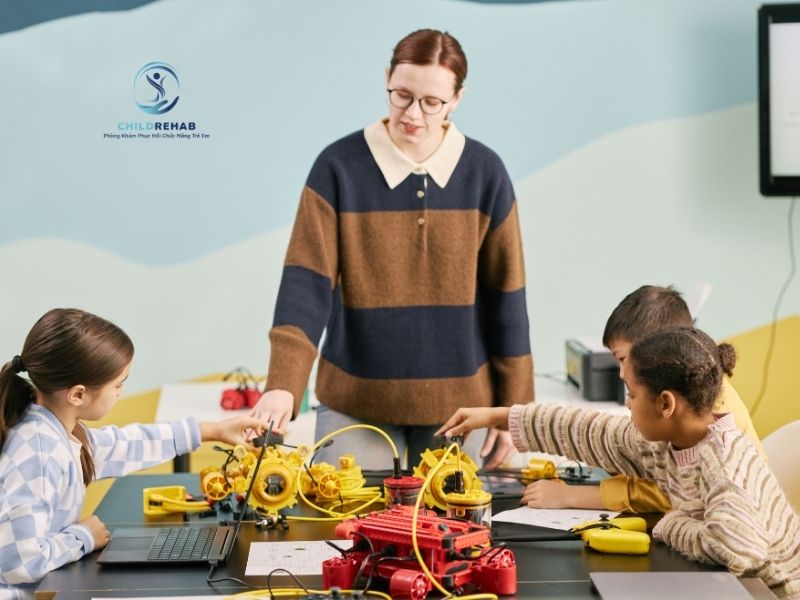 Thiết Lập Giới Hạn Cho Trẻ Thế Nào Để Con Không Cảm Thấy Bị Ép? 2026 | ChildRehab