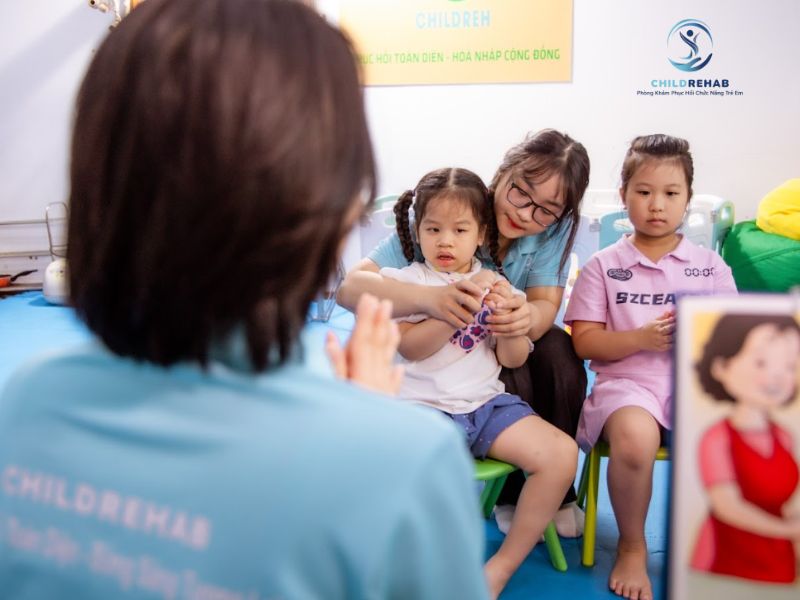 Khi Nào Phụ Huynh Nên Đưa Trẻ Đến ChildRehab Để Đánh Giá? 2026