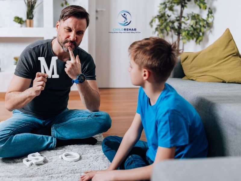 Cách Phát Triển Ngôn Ngữ Cho Trẻ 4 Tuổi Tại Nhà 2026 | ChildRehab