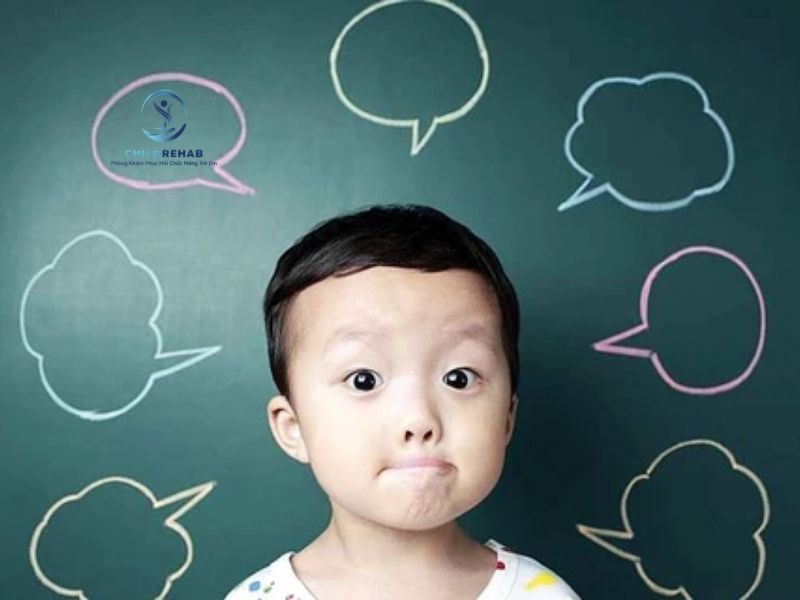 Trẻ Chỉ Ú Ớ Không Nói: Cha Mẹ Nên Làm Gì Tại Nhà? 2026 | ChildRehab