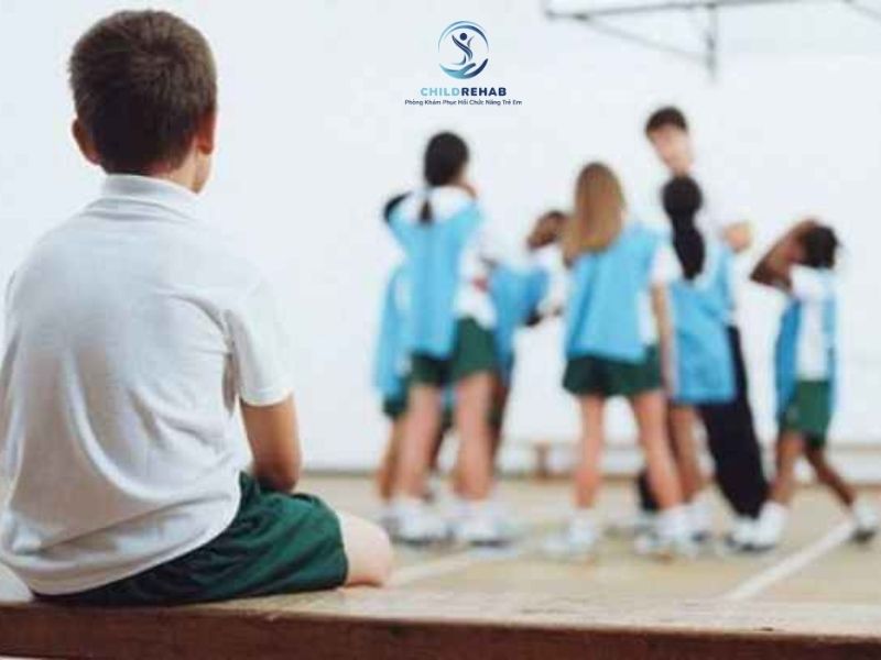 Trẻ Nói Ít, Ít Giao Tiếp: Có Phải Chậm Nói Không? 2026 | ChildRehab