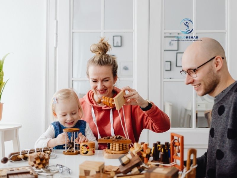 Vì Sao Càng Thương Con, Cha Mẹ Đôi Khi Càng Dễ Phản Ứng Mạnh? 2026 | ChildRehab