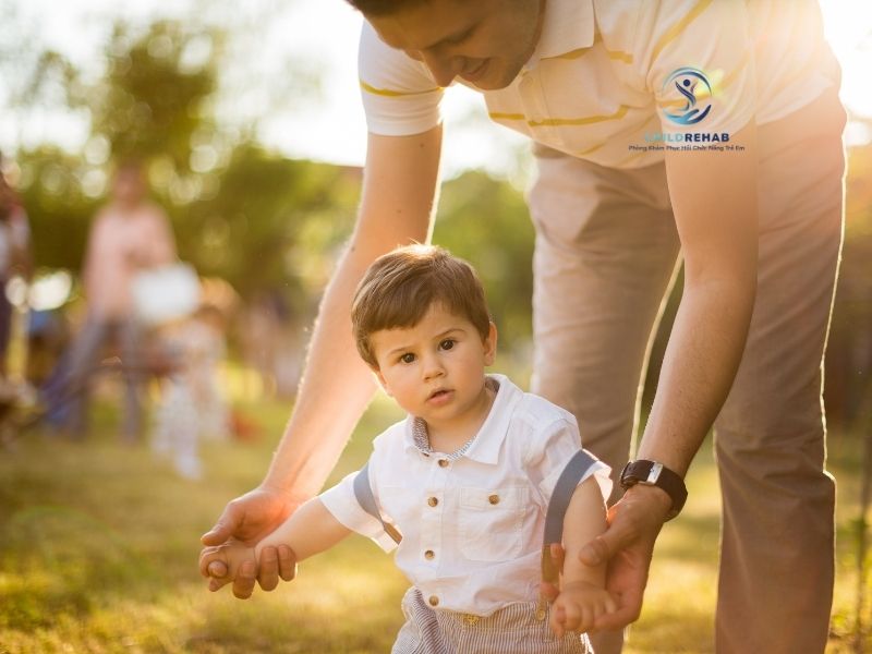 Sau Khi Quát Con, Vì Sao Cha Mẹ Thường Cảm Thấy Tệ Hơn? 2026 | ChildRehab