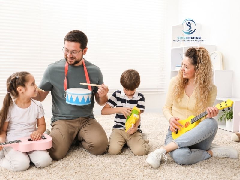 Có Phải Càng Ép Con, Cha Mẹ Càng Dễ Mất Kết Nối Với Con? 2026 | ChildRehab