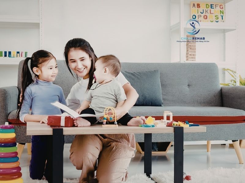 Vì Sao Cha Mẹ Cần Quan Tâm Đến Chính Mình Khi Nuôi Con? 2026 | ChildRehab