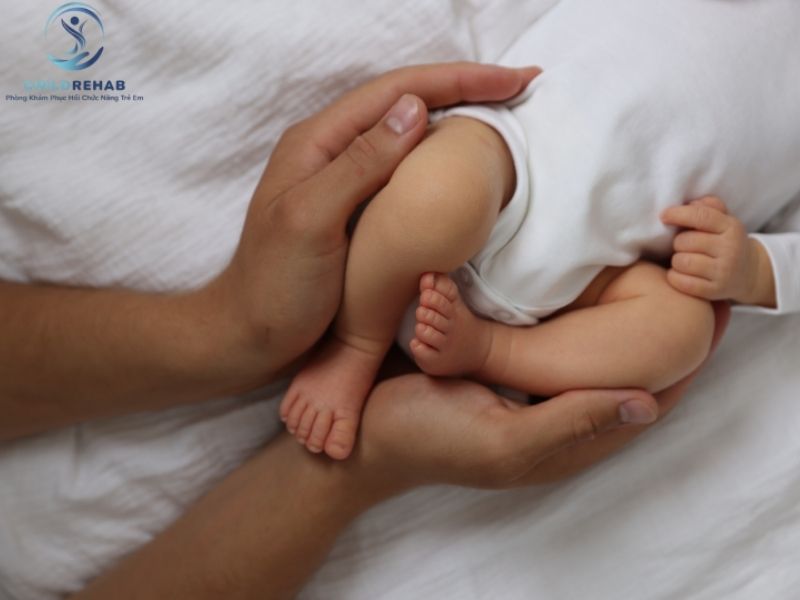 Dấu Hiệu Lệch Trục Chi Dưới Ở Trẻ Phụ Huynh Có Thể Nhận Biết Sớm 2026 | ChildRehab