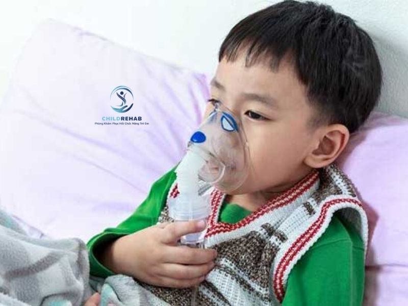 Dấu Hiệu Trẻ Bị Viêm Phổi Phụ Huynh Cần Biết 2026 | ChildRehab