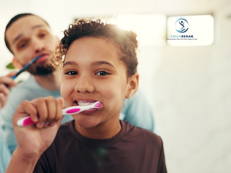 Khi Trẻ Phụ Thuộc Vào Người Lớn Trong Mọi Sinh Hoạt 2026 | ChildRehab