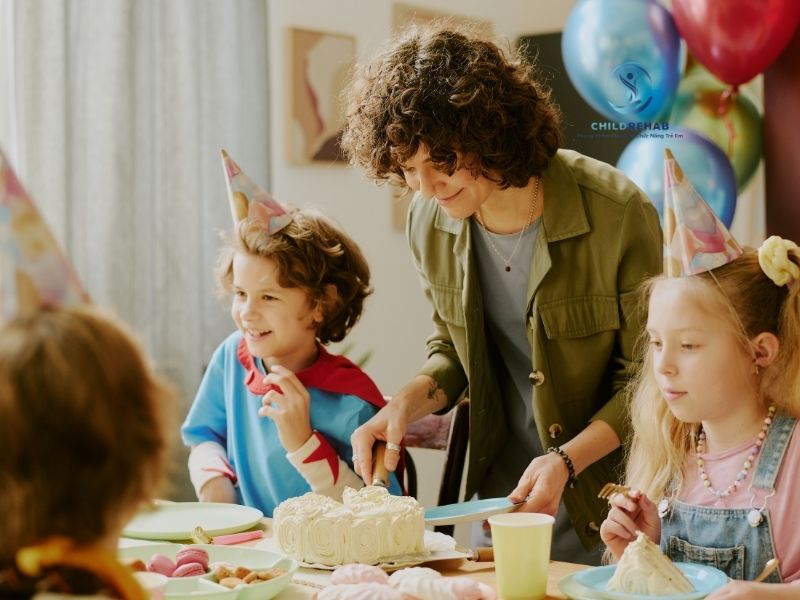 Khi Trẻ Chậm Tự Lập, Có Cần Đánh Giá Phát Triển Không? 2026 | ChildRehab