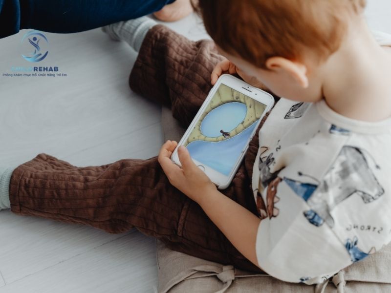 Trẻ Vận Động Ít Có Dễ Bị Lệch Trục Chân Không? 2026 | ChildRehab