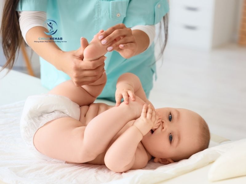 Lộ Trình Can Thiệp Vẹo Cổ Cá Nhân Hóa Cho Trẻ 2026 | ChildRehab