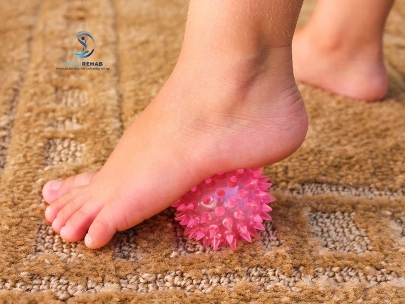 Đánh Giá Vận Động – Chỉnh Hình Cho Trẻ Bị Bàn Chân Bẹt 2026 | ChildRehab