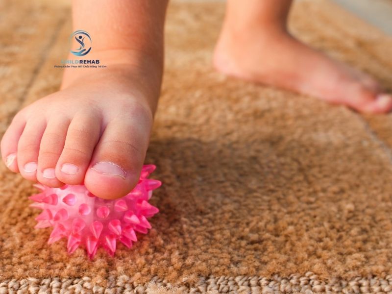 Lộ Trình Can Thiệp Cá Nhân Hóa Cho Trẻ Bị Bàn Chân Bẹt 2026 | ChildRehab