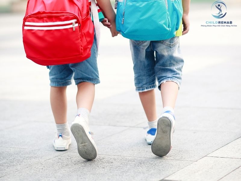 Trẻ Đi Nhón Chân Có Phải Do Gân Gót Ngắn Không? 2026 | ChildRehab