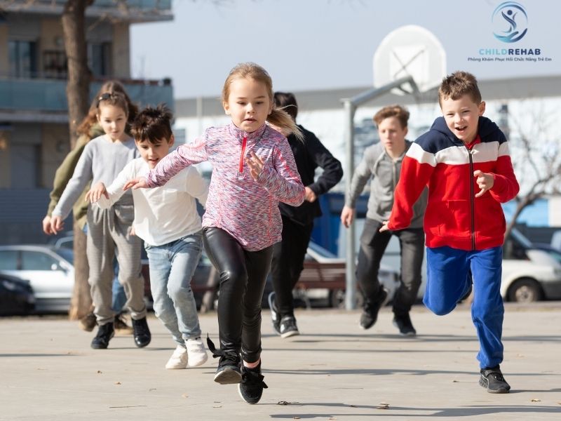 Trẻ Đi Bằng Mũi Chân Có Ảnh Hưởng Đến Chạy Nhảy Và Vui Chơi Không? 2026 | ChildRehab
