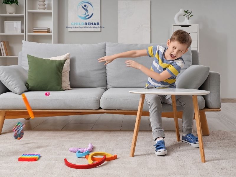 Trẻ Tự Kỷ Có Biểu Hiện Như Thế Nào? 2026 | ChildRehab