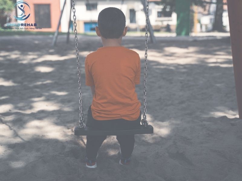 Những Sai Lầm Khi Cha Mẹ Chờ Trẻ “Tự Ổn” 2026 | ChildRehab