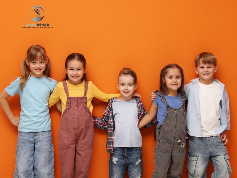 Phát Triển Kỹ Năng Xã Hội Cho Trẻ: Lộ Trình Đúng Theo Độ Tuổi 2026 | ChildRehab

