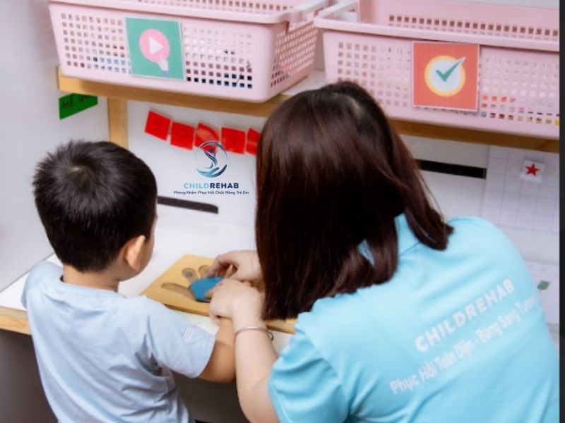 Khi Nào Phụ Huynh Cần Lo Lắng Về Sự Phát Triển Của Trẻ? 2026 | ChildRehab