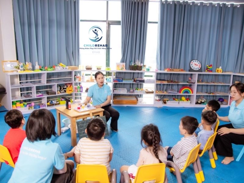 Trẻ Không Phản Ứng Khi Gọi Tên Có Sao Không? 2026 | ChildRehab