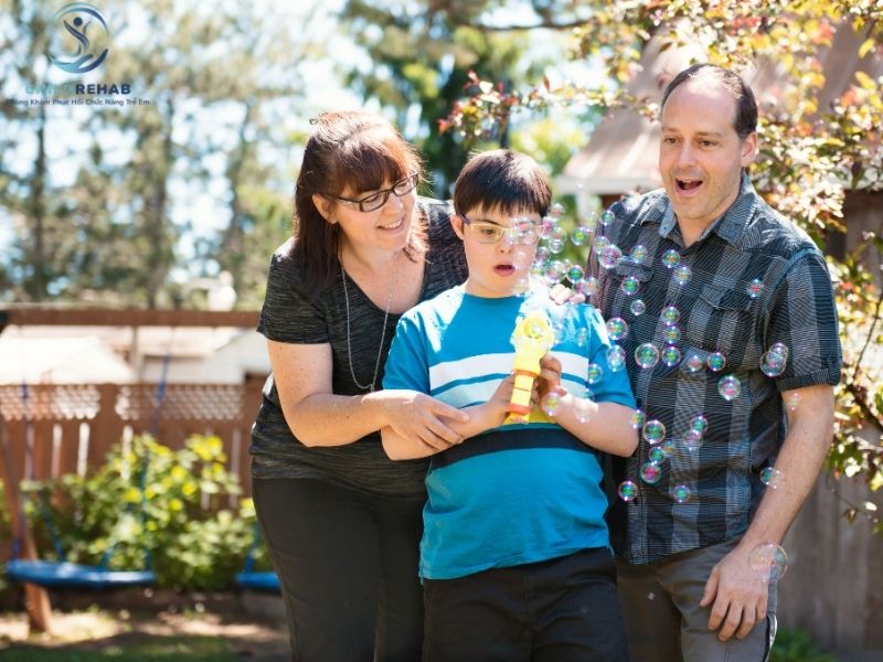 Lộ Trình Can Thiệp Tự Kỷ Cho Trẻ Nhỏ: Phụ Huynh Cần Biết Gì? 2026 | ChildRehab