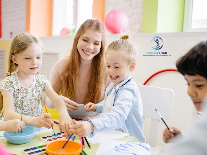 Thời Điểm Vàng Can Thiệp Sớm Ở Trẻ Là Khi Nào? 2026 | ChildRehab